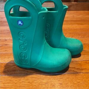 CROCS Kids Vibrant Green Rain Boots
